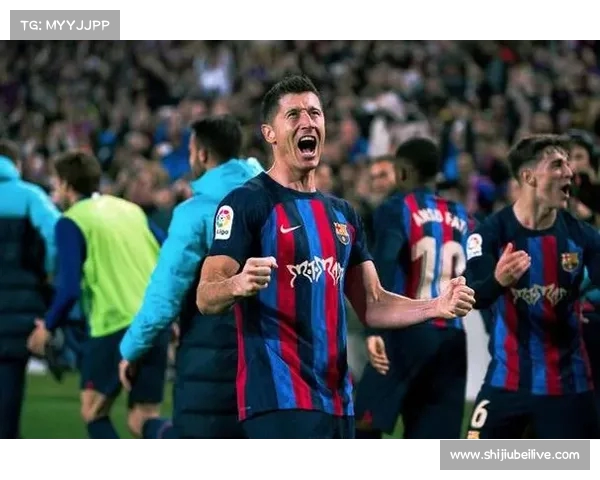 特狮火线复出在即!巴萨盼德国门神随队决战皇马,弗里克:他已做好准备 特狮火线复出在即!巴萨盼德国门神随队决战皇马,弗里克:他已做好准备